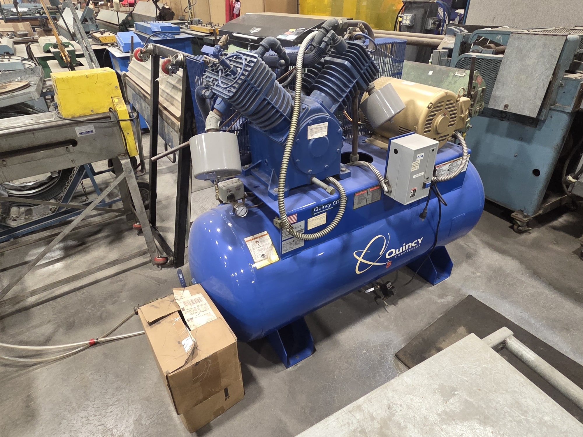 Quincy QT-15 Horizontal 15HP Air Compressor S/N UTZ452689 Wired 480V/3ph