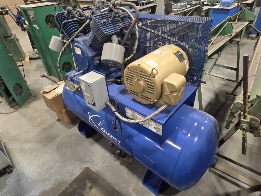 Quincy QT-15 Horizontal 15HP Air Compressor S/N UTZ452689 Wired 480V/3ph